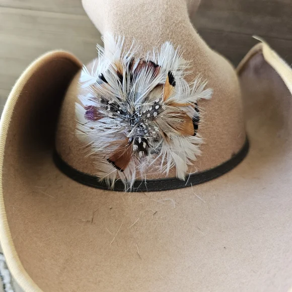 Vintage wool cowboy hat with feathers tan Betmar